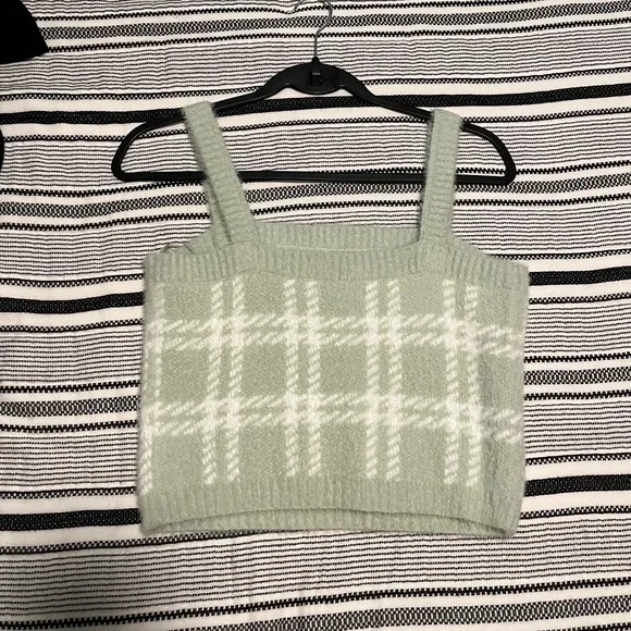 BRAND NEW Kendall & Kylie Matching Set - Picture 3 of 3